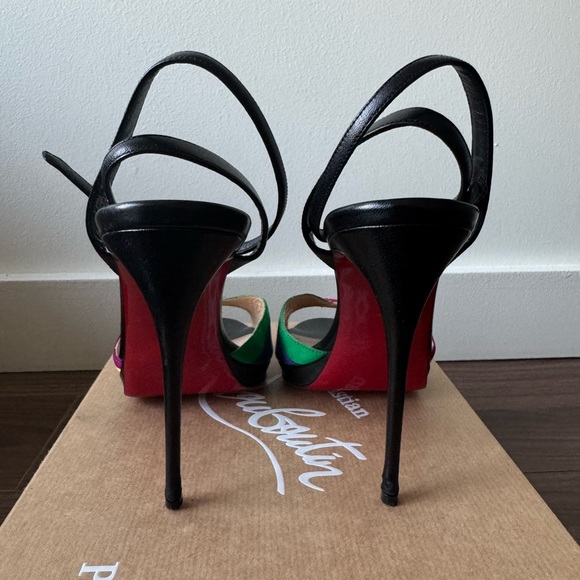 Christian Louboutin Red and Orange Heels Elegant Design - Picture 4 of 8